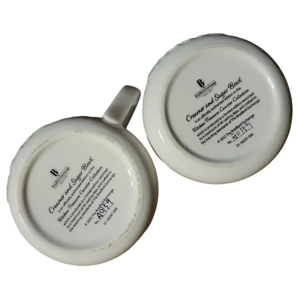 2022 Kitchen Treasures Canister Collection Creamer & Sugar Bowl Hummingbird